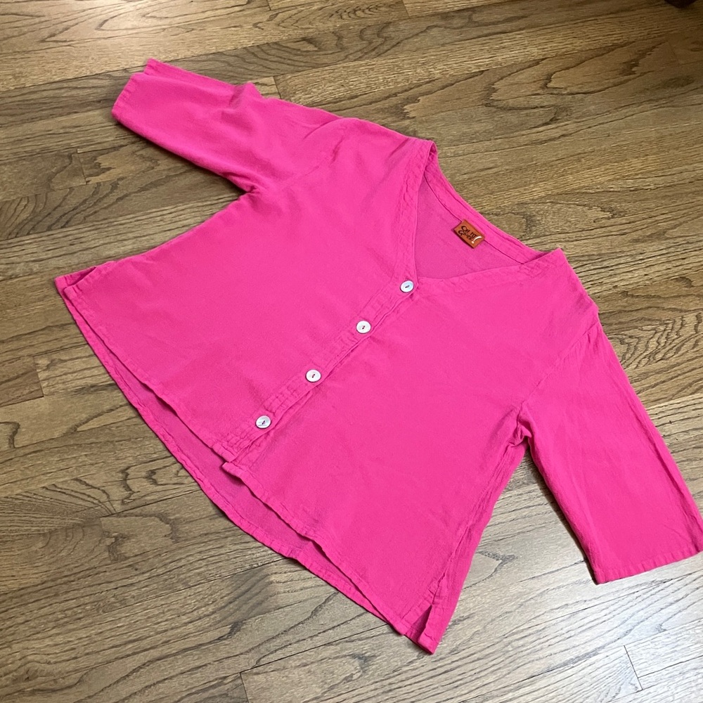 Oh My Gauze! Fuchsia M Button Down Shirt 3/4 Sleeve Vneck SideSlits Relaxed Fit - Picture 3 of 16
